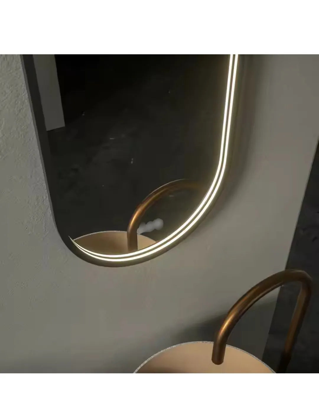 Capsule Style PVC Frame